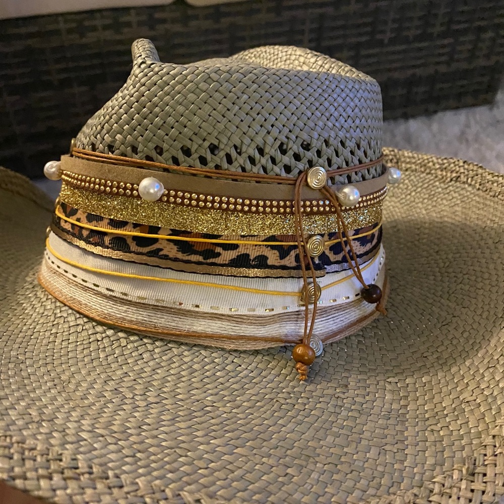 Custom made hat - Picture 5 of 7